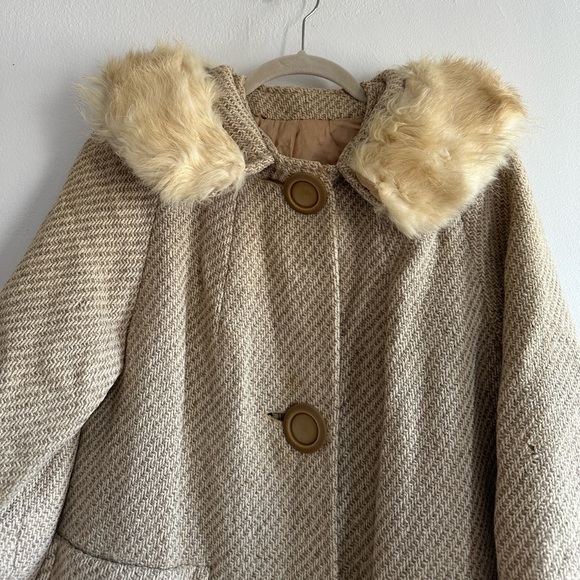Real fur collar vintage tan wool tweed coat with silk lining 1960s swing coat - Picture 3 of 9